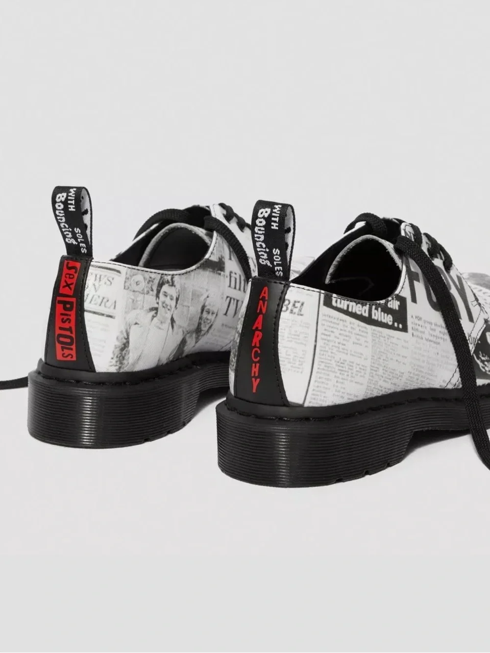 Dr. Martens 1461 Sex Pistols News Paper Print Backhand Women’s size 7 NEW!!!